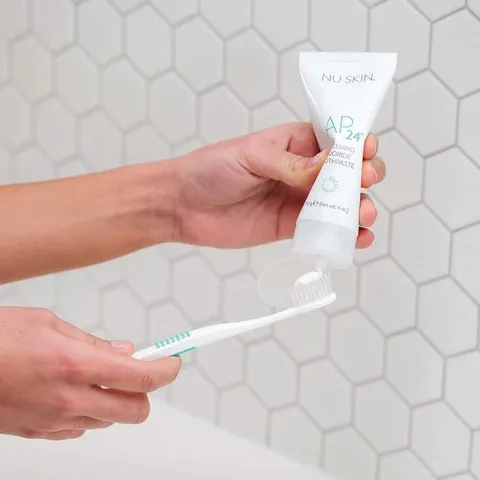 Bàn Chải Đánh Răng 3D AP24 Nuskin - Công Nghệ Làm Sạch Ba Tác Động, Đầu Lông Siêu Mềm, Đánh Bay Mảng Bám Cứng Đầu