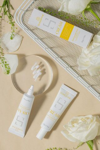 Kem mờ nám trắng da Sumdfine White Cream Dark Spot - Giải pháp chống tăng sắc tố, làm sáng và đều màu da, phù hợp mọi loại da!