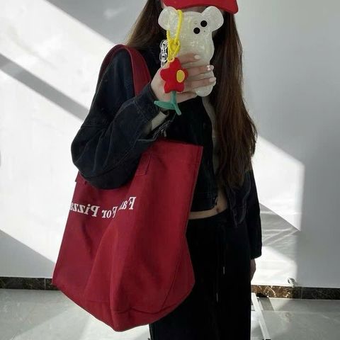Túi Tote Đỏ Hottrend Cỡ Lớn Famous for Pizza - Phong Cách Tối Giản, Đựng Laptop và Đồ Dùng Hàng Ngày
