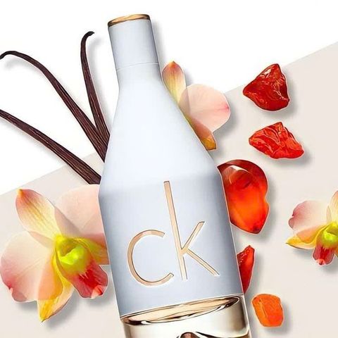 Nước Hoa Nữ Calvin Klein CK IN2U For Her Eau de Toilette 150ml - Hương Cam Bưởi Tươi Mát, Phong Lan Quyến Rũ, Quà Tặng Dành Cho Phụ Nữ Hiện Đại