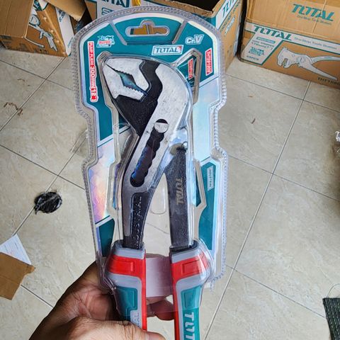 Kìm Mỏ Quạ 12 Inch Total THT281202 - Dụng Cụ Cầm Tay Chắc Chắn, Thép Chất Lượng Cao, Phù Hợp Sửa Chữa và Gia Dụng