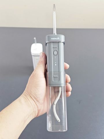 Máy Tăm Nước Waterpik WF-17CD017-1 Di Động Bác Sĩ Nha Khoa Khuyên Dùng - Thiết Kế Gọn Nhẹ, Pin Sạc Dài Hạn, 4 Đầu Phụ Kiện