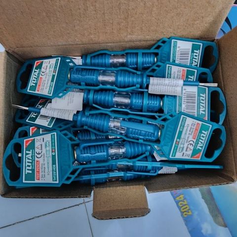 Bút Thử Điện Total THT291408/THT291908 - Dụng Cụ Đo Điện Nhỏ Gọn Chống Rỉ Sét, An Toàn và Bền Bỉ 140mm/190mm