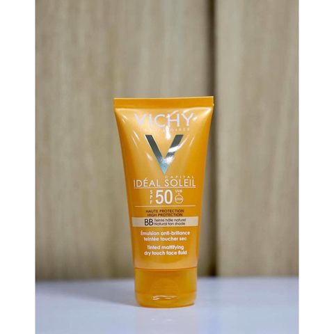 Kem Chống Nắng Vichy BB Emulsion SPF 50 - Chống Nắng & Làm Sáng Da, Thay Thế BB Cream, An Toàn Cho Da Nhạy Cảm