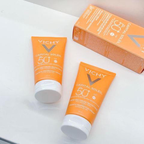 Kem Chống Nắng Vichy Capital Soleil Dry Touch SPF50 50ml - Bảo Vệ Da Hiệu Quả, Chống Nắng Tia UVA/UVB, Dành Cho Da Nhạy Cảm