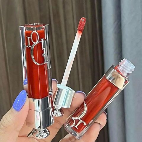 Son Kem Dưỡng Dior Addict Lip Maximizer 028 Intense Màu Đỏ Gạch - Sắc Đỏ Quyến Rũ, Dưỡng Ẩm Tuyệt Vời, Đẳng Cấp Sang Trọng