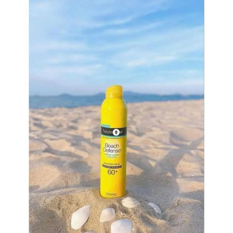 Xịt Chống Nắng Neutrogena Beach Defense SPF 60+ - Bảo Vệ Da Nắng Nóng, Chống Nước, Dạng Xịt Tiện Lợi Cho Gia Đình
