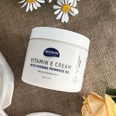 Kem Dưỡng Ẩm Redwin Vitamin E 330g - Phục Hồi Da, Giảm Nứt Nẻ, Dưỡng Mịn Da Cho Mặt Và Body