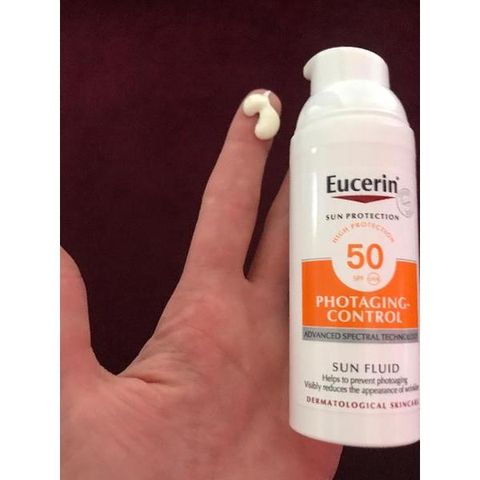 Kem Chống Nắng Eucerin Photoaging Control SPF50+ 50ml - Bảo Vệ Da, Giảm Nếp Nhăn, Chất Lỏng Nhẹ, Dưỡng Ẩm Từ Hyaluronic Acid