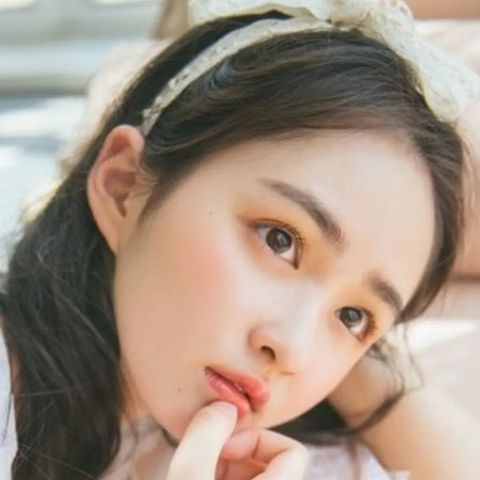 Son Dưỡng Dior Addict Lip Glow Màu 004 Coral - Son Dưỡng Chính Hãng, Tươi Sáng, Đem Lại Độ Ẩm và Sắc Màu Tự Nhiên Cho Đôi Môi