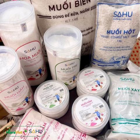 Muối Tre Sahu 1kg - 100% Muối Biển Tự Nhiên, Làm Theo Phương Pháp Truyền Thống, Không Hóa Chất, Gia Vị An Toàn Cho Bữa Ăn