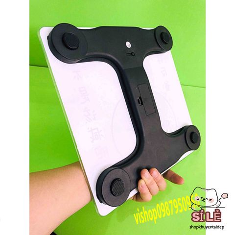 Cân Điện Tử Củ Cải - Cân Sức Khỏe Mini Chịu Lực Tối Đa 180KG, Bảo Hành 1 Năm, Thiết Kế Dễ Thương, Thích Hợp Gia Đình