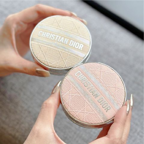 Combo Lõi Phấn Nước & Vỏ Hộp Dior Forever Skin Glow Cushion Foundation Tone 02 Lilac 13g Chính Hãng - Trang Điểm Rạng Rỡ, Dưỡng Ẩm Tối Ưu