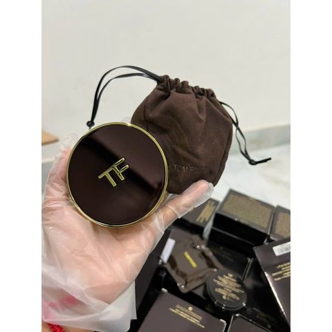 Phấn Nước Tom Ford Traceless Touch Foundation Màu 0.7 - Cushion Matte SPF 45 /PA++++ 12g Chính Hãng, Lớp Nền Tự Nhiên, S