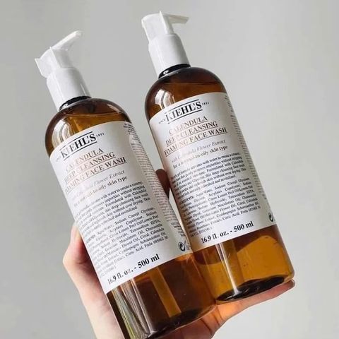 Sữa Rửa Mặt Hoa Cúc Kiehl's Calendula 230ml - Làm Sạch Sâu Mặt, Dưỡng Ẩm Cho Da Nhạy Cảm, Chính Hãng Cao Cấp
