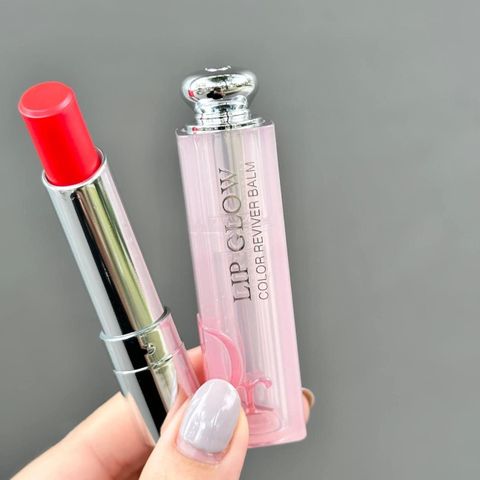 Son Dưỡng Dior Addict Lip Glow 025 Seoul Scarlet - Màu Đỏ Cam Quyến Rũ - Sản Phẩm Chăm Sóc Môi Tươi Trẻ, Sang Trọng