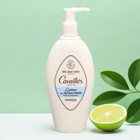 Dung Dịch Vệ Sinh Phụ Nữ Rogé Cavaillès - An Toàn, Kháng Khuẩn, Dưỡng Ẩm, Chăm Sóc Da Nhạy Cảm 100% Từ Thiên Nhiên