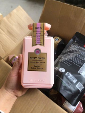 Sữa Tắm Nước Hoa Sexy Skin Rose 600ml - Hương Hoa Hồng Thơm Mát, Giúp Làn Da Mềm Mượt và Quyến Rũ