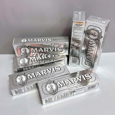 Kem Đánh Răng Marvis Whitening Mint 85ml - Trắng Sáng Răng, Hương Bạc Hà Tươi Mát - Sản Phẩm Chăm Sóc Răng Miệng Cao Cấp