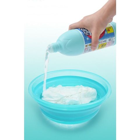 Nước tẩy trắng quần áo 600ml Rocket Nhật Bản 633889