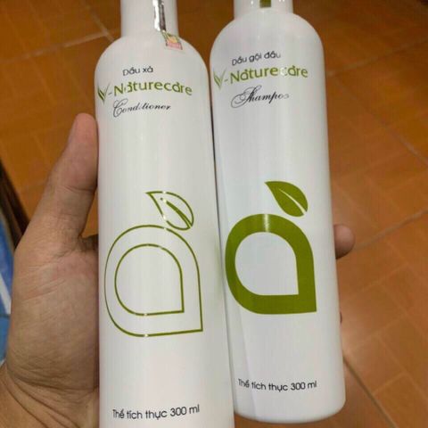 [Chính hãng] Dầu gội đầu V - Naturecare 330ml - Bảo vệ và giúp tóc óng ả, mượt mà