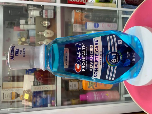 Nước súc miệng Crest Pro-Health Advanced Complete Care Alcohol Free Mouthwash 1L không cồn hỗ trợ chăm sóc răng miệng