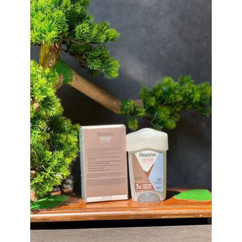 Lăn khử mùi Rexona Clinical Protection Shower Clean dành cho nữ hàng Úc