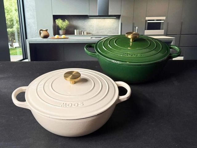 NỒI GANG ĐA NĂNG MOOS 26CM