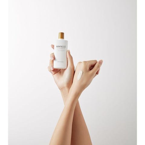 (Hàn Quốc) Kem Chống Nắng Thuần Vật Lý Nâng Tông Da Tự Nhiên Chiết Xuất Rau Má Skin 1004 Phù Hợp Cả Mẹ Bầu Da Nhạy Cảm