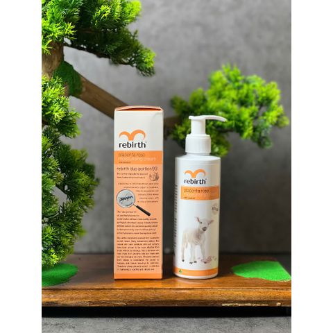 Sữa dưỡng thể nhau thai cừu và tinh chất hoa hồng Lotion Rebirth Placenta Rose 200ml 659575