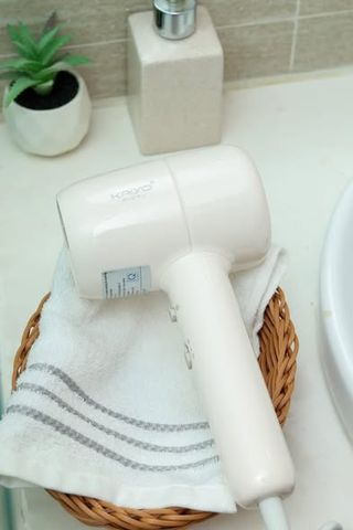 MÁY SẤY TÓC ION ÂM 2 CHIỀU NÓNG LẠNH KAIYO