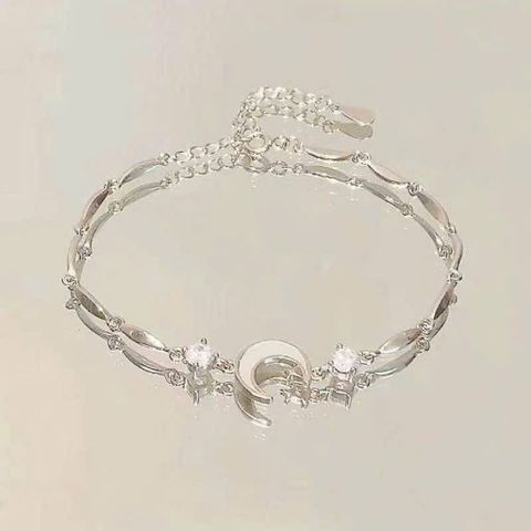 Vòng đeo tay xi mạ bạc