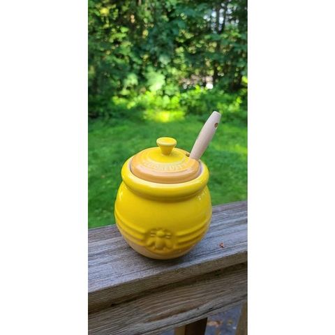 Hũ đựng mật ong LE CREUSET