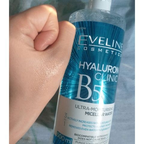 Eveline Nước tẩy trang Hyaluron Clinic B5 Ultra-Moisturising Micellar Water 500ml