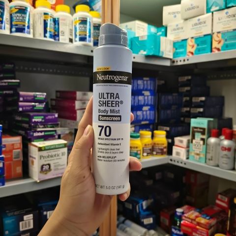 Xịt chống nắng Ultra Sheer spf70