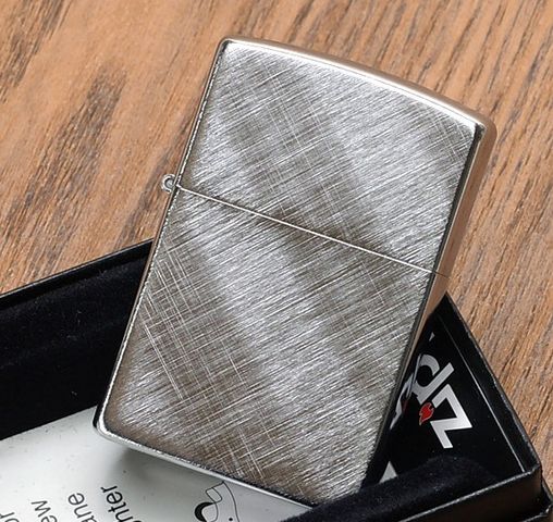 Bật Lửa Zippo 28182 Diagonal Weave - Mạ Chrome Đánh Vân 3D Nổi Bật, Quà Tặng Khắc Tên, Hàng Chính Hãng