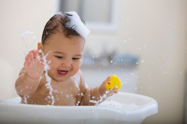 Sữa Tắm Gội Penaten Chiết Xuất Thiên Nhiên 400ml - Dưỡng Da Mềm Mịn Cho Bé Sơ Sinh Từ Đức