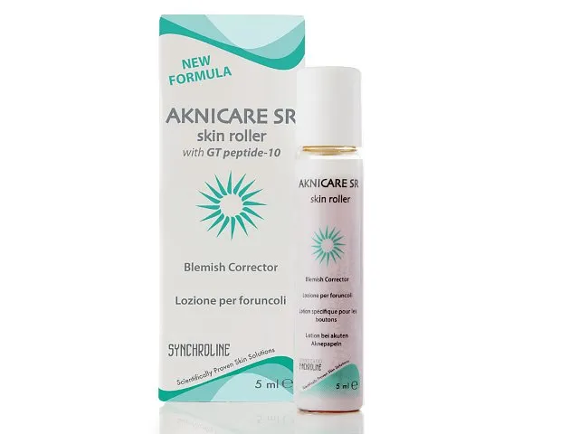 Tinh chất hỗ trợ cải thiện mụn dạng lăn Aknicare Skin Roller 5ml