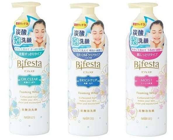 Sữa rửa mặt tạo bọt Bifesta Foaming Whip Nhật Bản