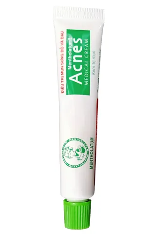 Kem Acnes Medical Cream hỗ trợ cải thiện mụn sưng đỏ