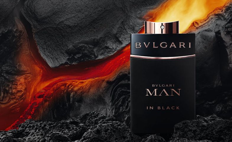 Nước hoa nam Bvlgari Man In Black EDP 100ml - Hương vị bí ẩn, nam tính, lịch lãm với cảm hứng từ thần Vulcan, phù hợp cho mọi dịp.