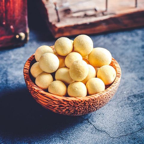 Combo 3 Hộp Đậu Phộng Sấy Sữa Bắp L'angfarm 100g - Hạt Dinh Dưỡng Giòn Ngon, Lợi Cho Sức Khỏe, Gói Sang Trọng, Quà Tặng Tuyệt Vời