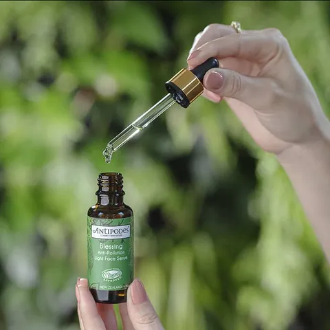 Serum Dưỡng Sáng Da Antipodes Blessing Anti-Pollution - Tinh Chất Dưỡng Ẩm Hiệu Quả Giá Trị Cao, Cho Làn Da Rạng Rỡ, Mịn Màng