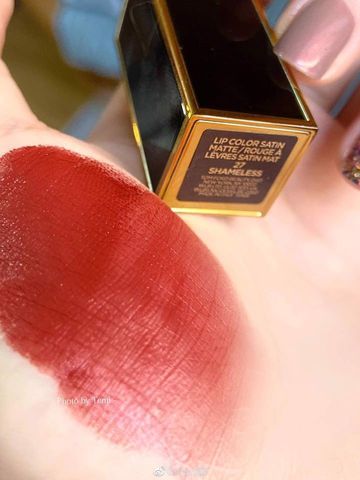 Son Tom Ford Lip Color 27 Shameless - Màu Đỏ Gạch Siêu Mịn Lì, Tôn Đường Viền Môi, Quà Tặng Đặc Biệt Hấp Dẫn