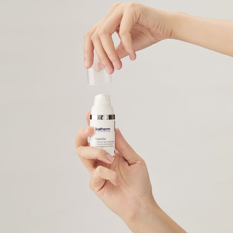 Serum Ivawhite Chuyên Sâu Giảm Nám - Làm Sáng Da Hiệu Quả 30ml, Phù Hợp Mọi Loại Da, Giải Pháp Cho Da Nám Tàn Nhang.