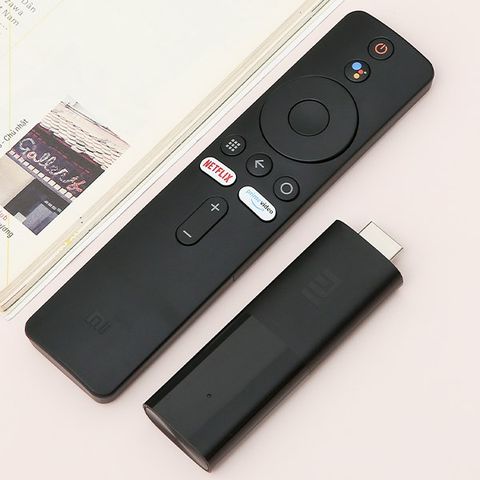 Đầu thu Xiaomi Mi TV Stick Android Full HD 1080P - Biến tivi thường thành Smart TV với ứng dụng giải trí đa dạng, âm thanh sống động