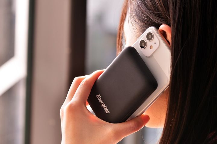 Pin Sạc Dự Phòng Không Dây 10000mAh Energizer QP10000PQBK - Sạc Nhanh Qi, Thiết Kế Gọn Nhẹ, Dùng Cho Smartphone Và Thiết Bị Di Động