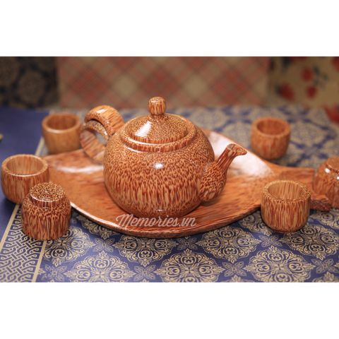 Bộ bình trà gỗ dừa hình chiếc lá độc đáo - Trang trí phòng khách phong cách cổ điển sang trọng, Set gồm 1 ấm và 6 chén uống trà.