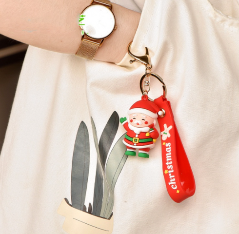 Combo 3 Mô Hình Ông Già Noel Và Heo Hồng Giáng Sinh Trang Trí - Ngộ Nghĩnh, Dễ Thương, Thích Hợp Làm Móc Khóa Hay Để Bàn Trưng Bày