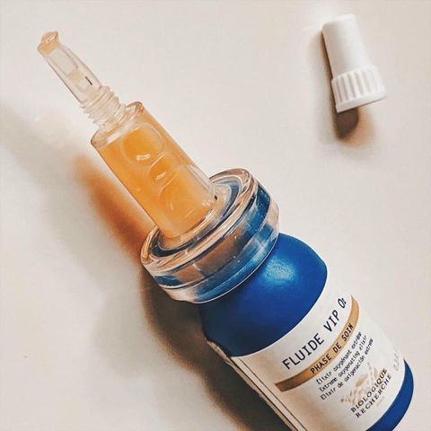 Serum Biologique Recherche Fluide VIP O2 - Hỗ trợ làm giảm sắc tố đỏ, làm dịu và tái tạo da cho làn da tươi trẻ, 8ml